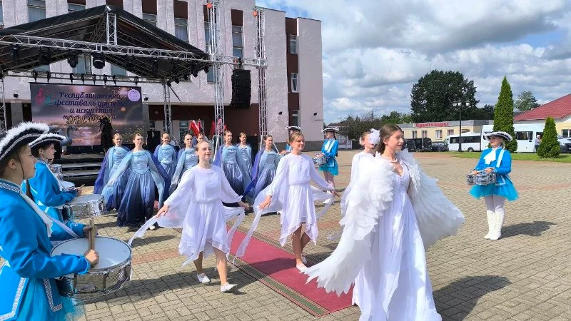 Реки талантов: В Докшицах стартовал фестиваль «Две реки»